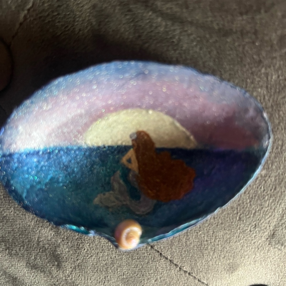 Handcrafted Mermaid Seashell Art - Picture 3 of 3